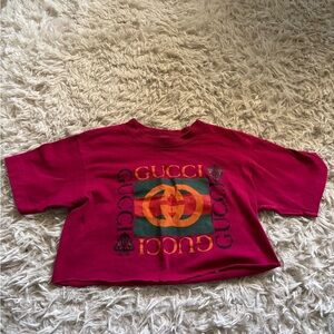 FAKE Gucci Red Logo T-Shirt